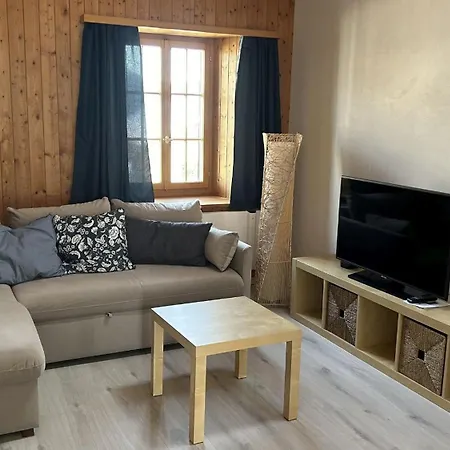 Tgesa Communala Apartment *